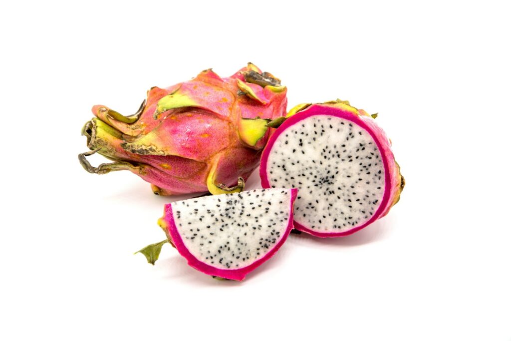 便秘怎麼辦 https://unsplash.com/photos/a-dragon-fruit-cut-in-half-on-a-white-background-IbRkYrIgrWo?utm_content=creditCopyText&utm_medium=referral&utm_source=unsplash