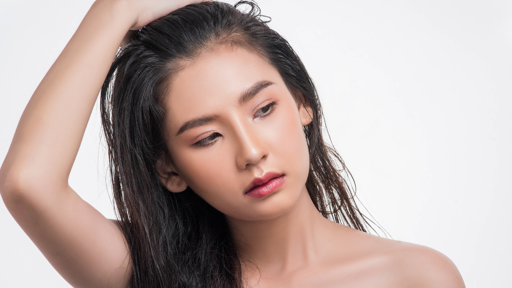 頭皮油脂失衡怎麼調整？專家解析脂漏性頭皮日常護理重點