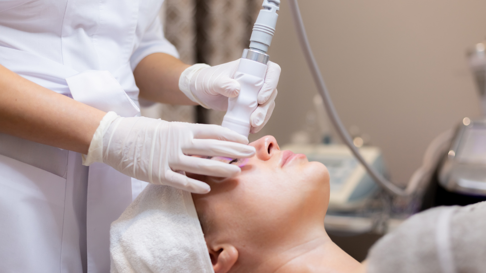 醫美術後修護期怎麼照顧？肌膚恢復關鍵與保養重點