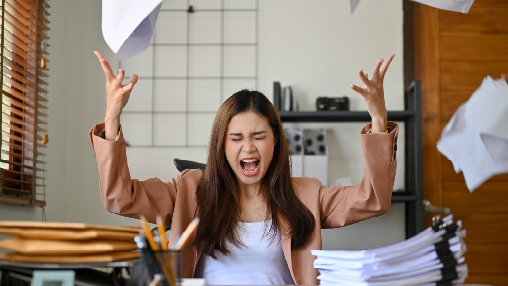 週末補眠與疲勞感的關聯：從睡眠負債看日常調整方式