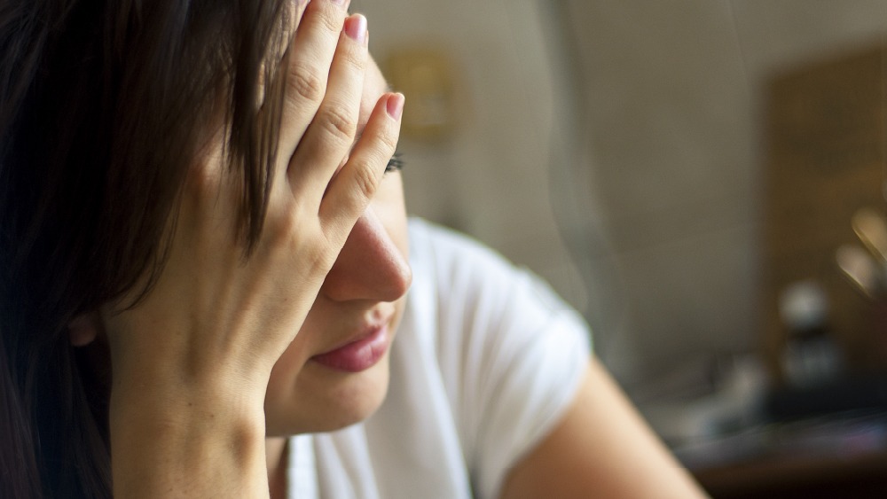 中風相關警訊與日常身心放鬆方式：從生活習慣到芳香應用